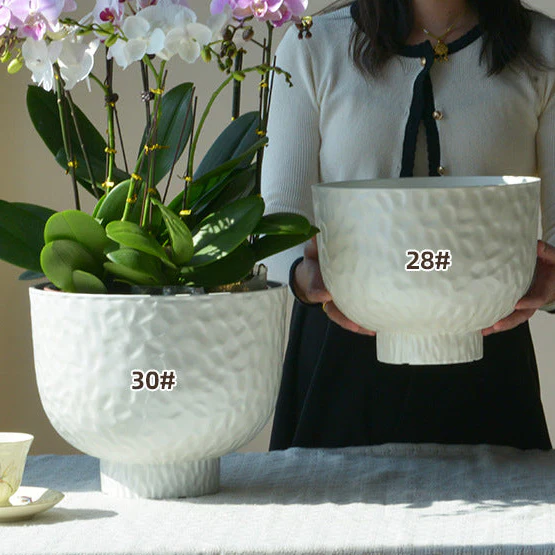 Luna Pearl Cloudstone Pot - Image 4