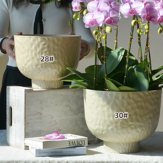 Luna Pearl Cloudstone Pot - Image 5