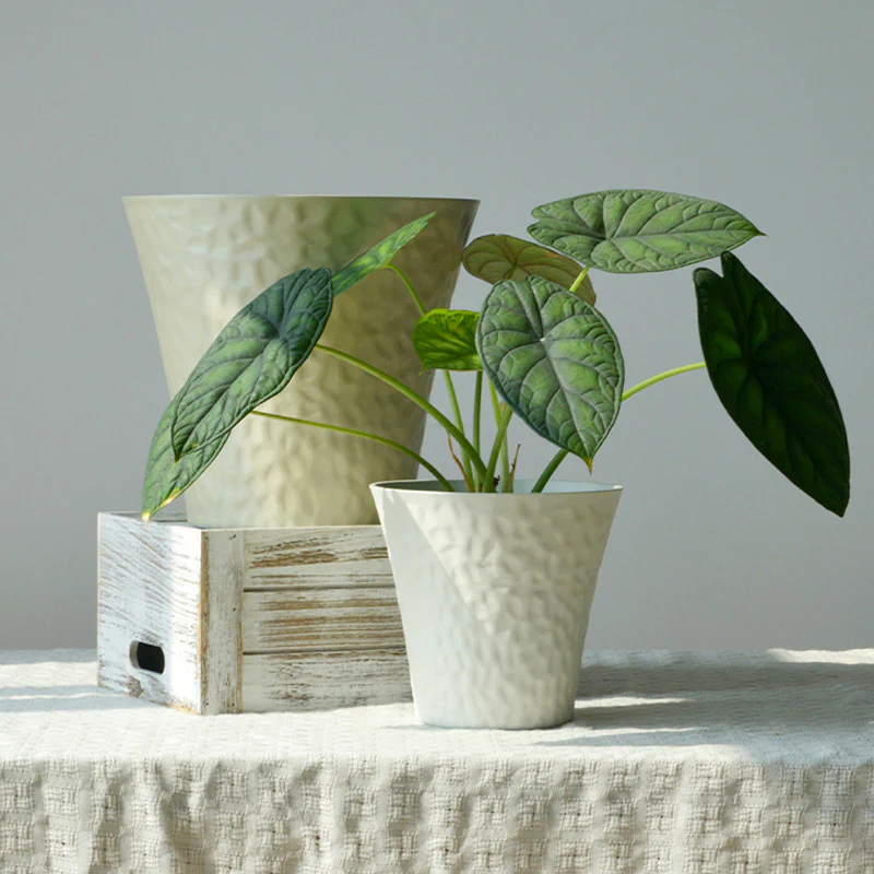 Luna Straight Cloudstone Planter - L