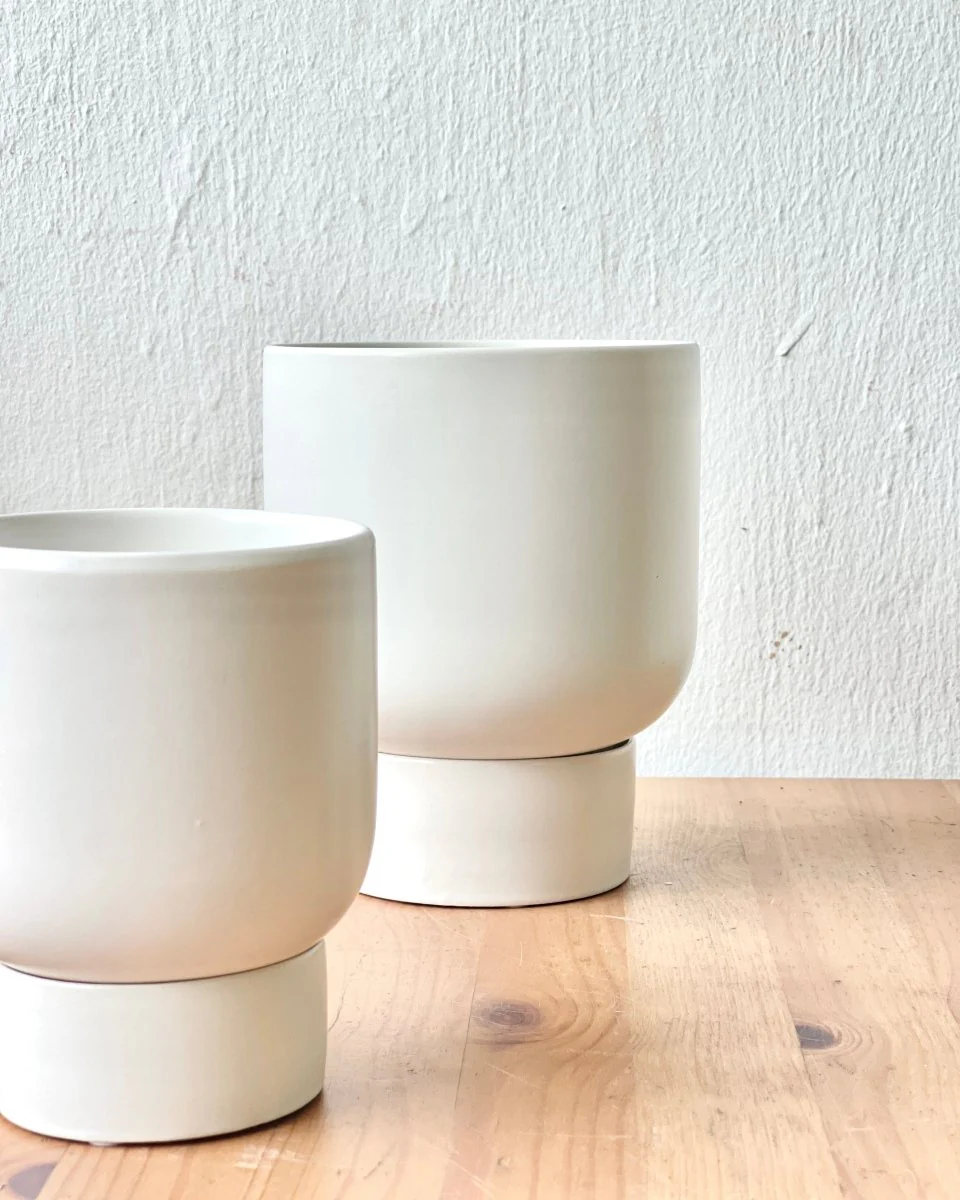 Nicole Ceramic Pot - Medium - Image 5